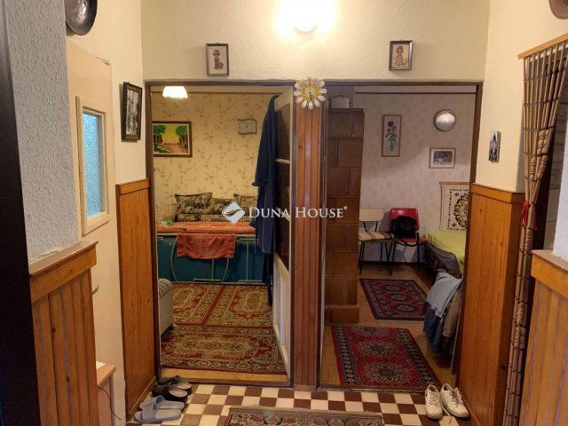 Eladó családi ház, Adonyban 31.5 M Ft, 3 szobás