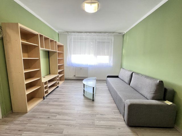 Kiadó panellakás, albérlet, XVII. kerületben, Újlak utcában