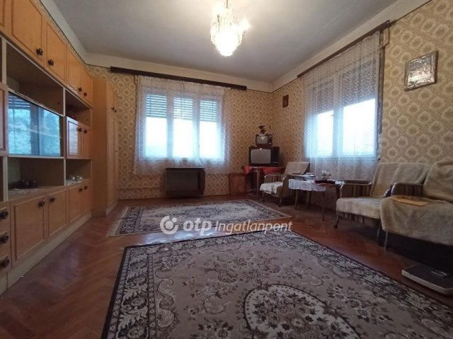 Eladó családi ház, Hatvanban 45 M Ft, 3+1 szobás