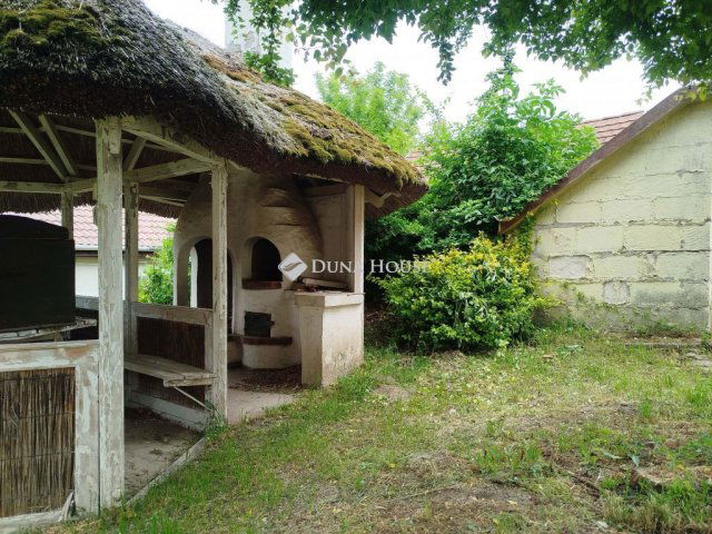 Eladó családi ház, Pázmándon 80 M Ft, 3 szobás