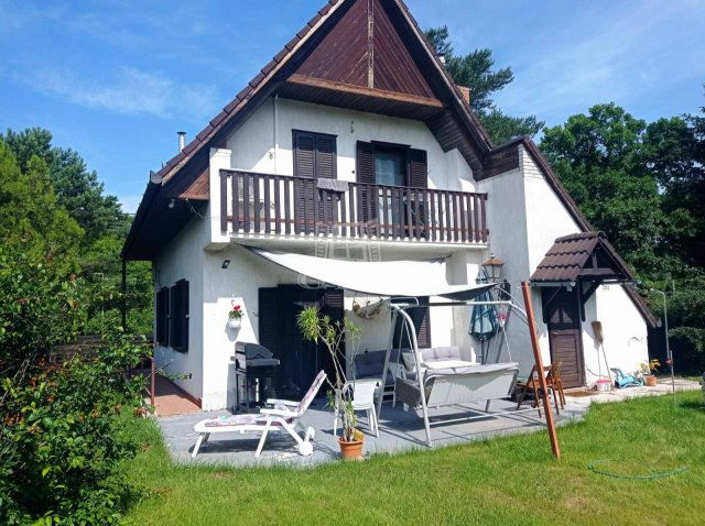 Eladó családi ház, Szigetmonostorban 83.9 M Ft, 3+1 szobás