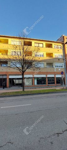 Eladó téglalakás, Zalaegerszegen 32.9 M Ft, 2 szobás