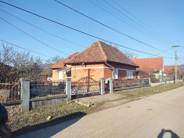 Eladó családi ház, Sajókazán 9.9 M Ft, 3 szobás