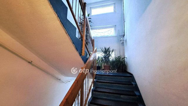 Eladó panellakás, Mezőhegyesen 14.5 M Ft, 2+1 szobás