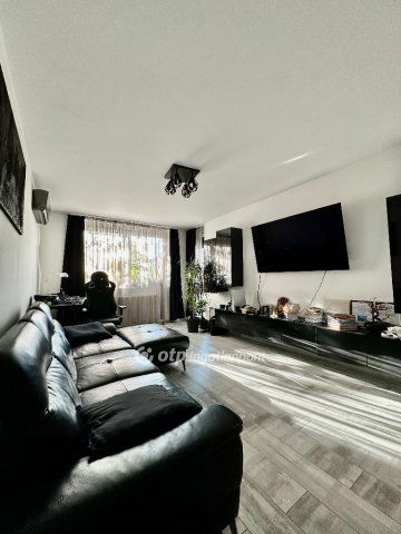 Eladó téglalakás, Budapesten, XIV. kerületben 147 M Ft, 3 szobás