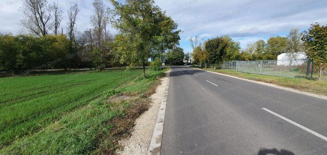 Eladó ipari ingatlan, Győrújbaráton 48.671 M Ft