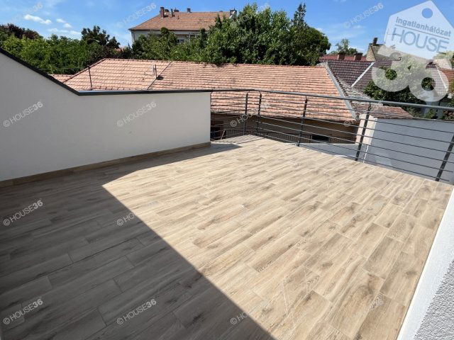Eladó téglalakás, Kecskeméten 99.9 M Ft, 4 szobás
