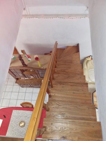 Eladó családi ház, Pápán 52.4 M Ft, 5 szobás