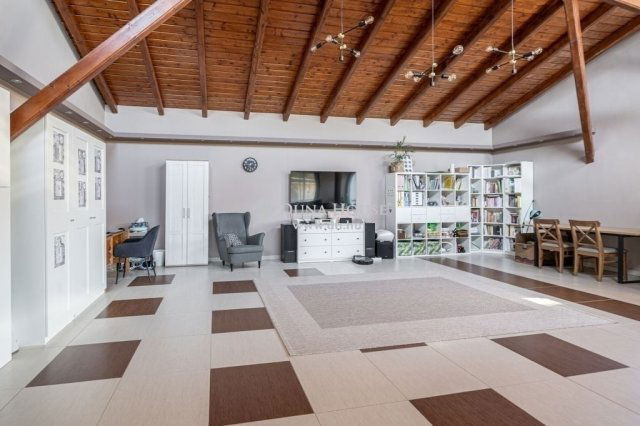 Eladó családi ház, Kecskeméten 175 M Ft, 7 szobás