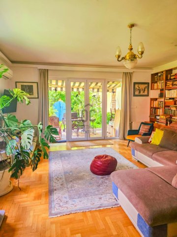 Eladó családi ház, Budajenőn 139.9 M Ft, 3 szobás