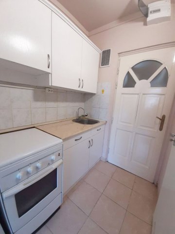 Eladó panellakás, Debrecenben 28.9 M Ft, 1 szobás