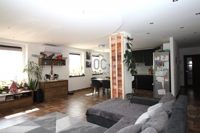 Eladó családi ház, Csömörön 164.9 M Ft, 5 szobás