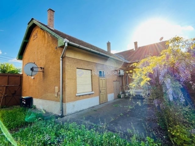 Eladó családi ház, Budapesten, XXI. kerületben 87.5 M Ft