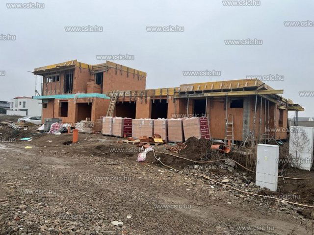 Eladó családi ház, Budapesten, XVIII. kerületben 169.9 M Ft