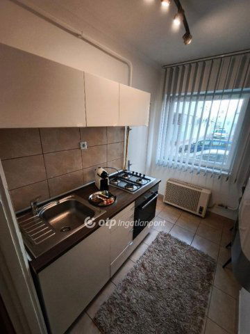 Eladó téglalakás, Miskolcon 25.9 M Ft, 1 szobás