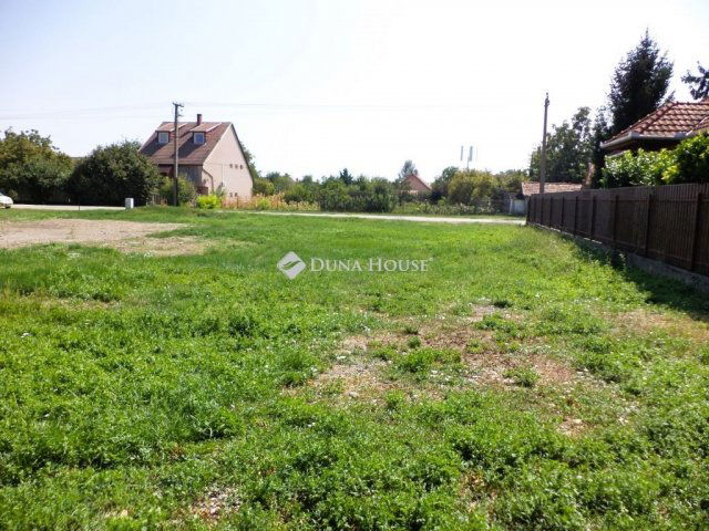 Eladó telek, Pusztaszabolcson 19.8 M Ft / költözzbe.hu