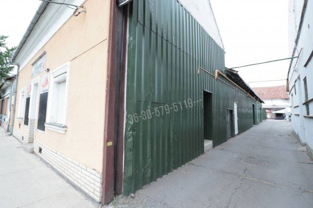 Eladó telek, Orosházán 85 M Ft, 20 szobás / költözzbe.hu