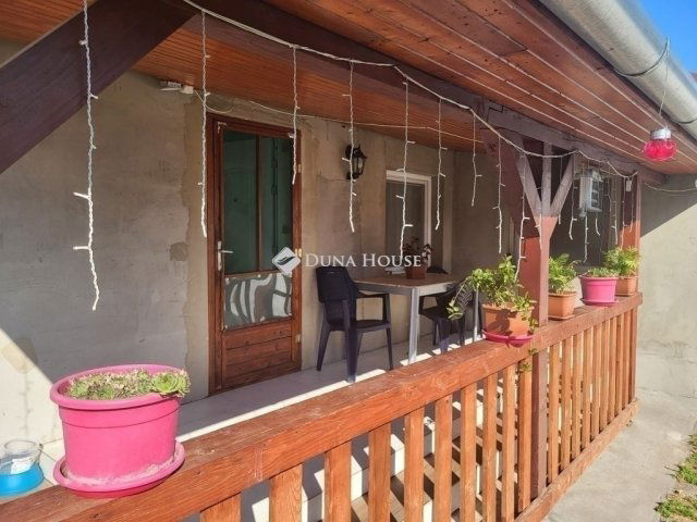 Eladó családi ház, Gyálon 84 M Ft, 6 szobás