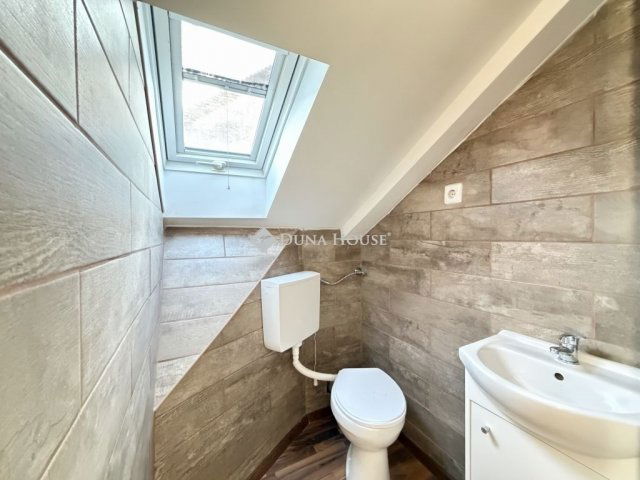 Eladó téglalakás, Budapesten, XXI. kerületben 65.9 M Ft