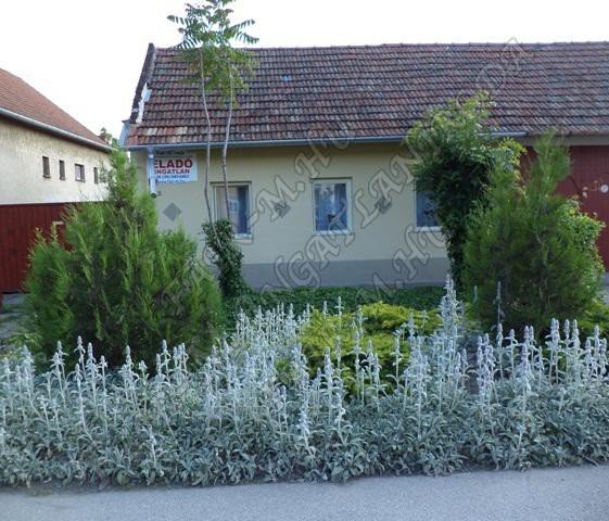 Eladó családi ház, Hódmezővásárhelyen 9.7 M Ft, 2+1 szobás