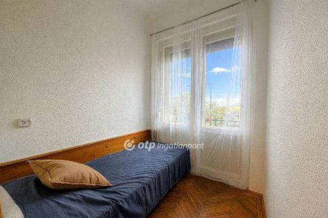 Eladó téglalakás, Budapesten, VIII. kerületben 76.9 M Ft