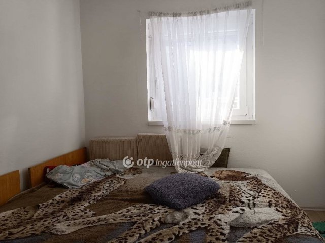 Eladó családi ház, Solymáron 85 M Ft, 1+1 szobás