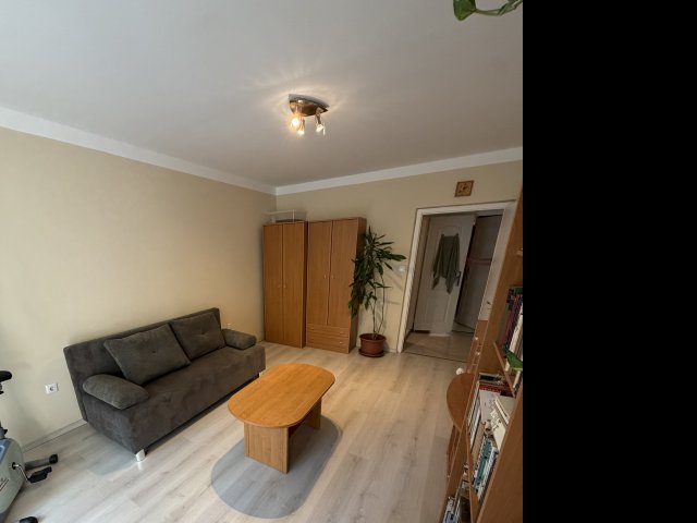 Eladó panellakás, Pécsett 49.99 M Ft, 2 szobás