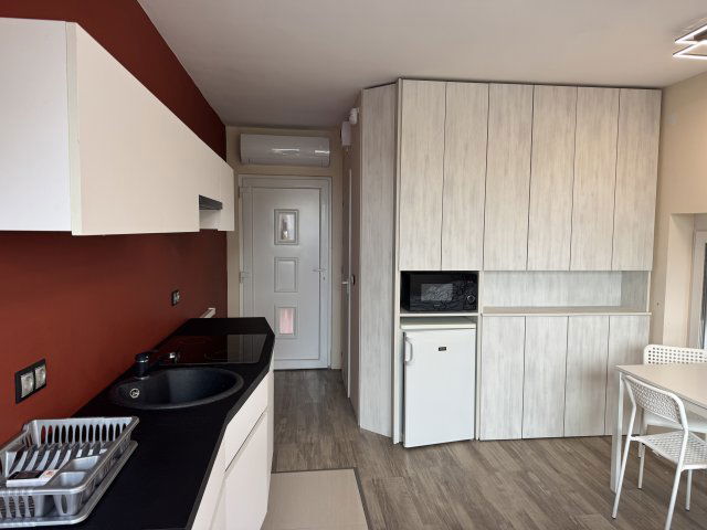 Kiadó téglalakás, albérlet, Balatonalmádiban 130 E Ft / hó