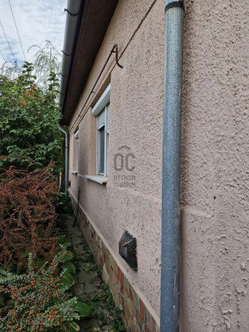 Eladó családi ház, Jászladányon 6.9 M Ft, 2 szobás