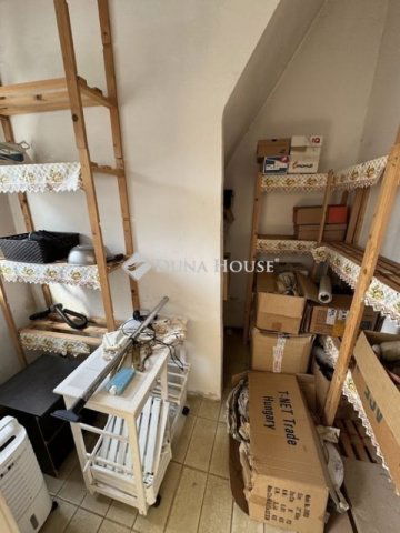 Eladó családi ház, Budapesten, XVIII. kerületben 80 M Ft