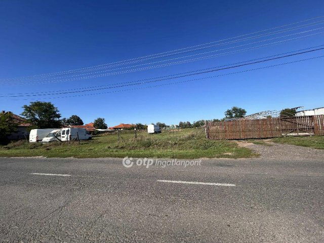 Eladó telek, Hosszúpályin 33 M Ft / költözzbe.hu