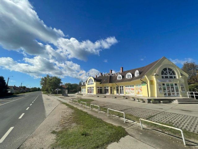 Eladó üzlethelyiség, Jászszentlászlón, Dózsa György utcában