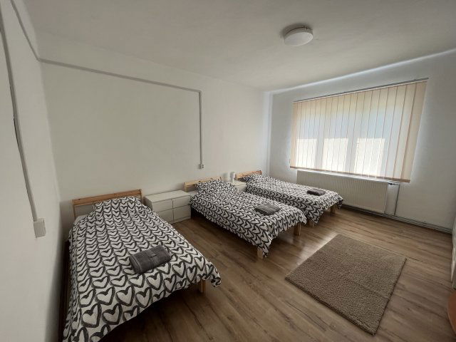 Kiadó családi ház, albérlet, Tiszaújvárosban 450 E Ft / hó
