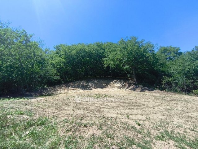 Eladó telek, Pázmándon 16.9 M Ft / költözzbe.hu