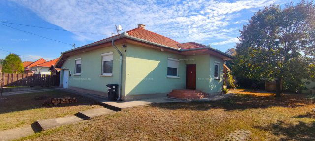 Eladó családi ház, Szigethalmon 94.9 M Ft, 4 szobás