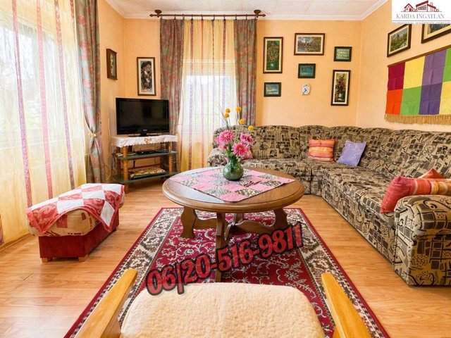 Eladó családi ház, Dunavecsén 49 M Ft, 3 szobás