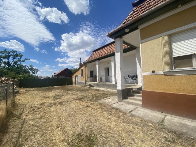 Eladó családi ház, Boldogon 26 M Ft, 2 szobás