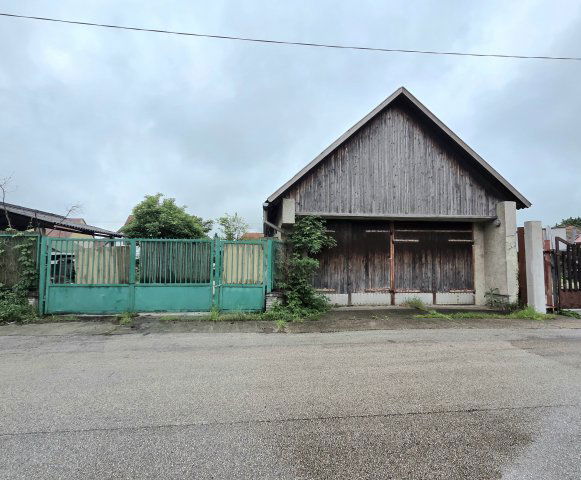 Eladó családi ház, Tatabányán 85 M Ft, 2 szobás