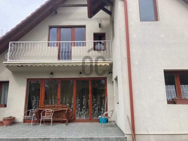 Eladó családi ház, Szigetmonostorban 139.9 M Ft, 4 szobás