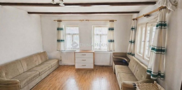 Eladó családi ház, Tápiószecsőn 34.9 M Ft, 2 szobás