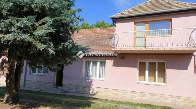 Eladó családi ház, Fóton 99 M Ft, 3 szobás