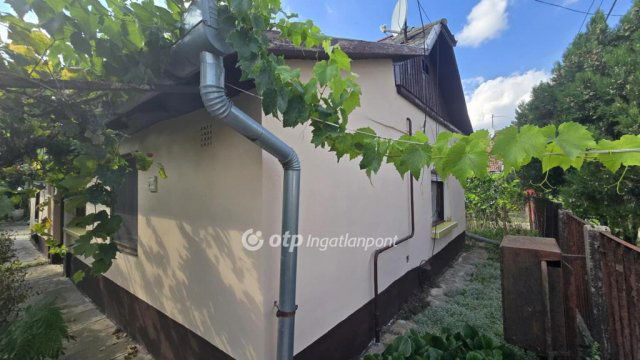 Eladó családi ház, Nádudvaron 17.5 M Ft, 2 szobás