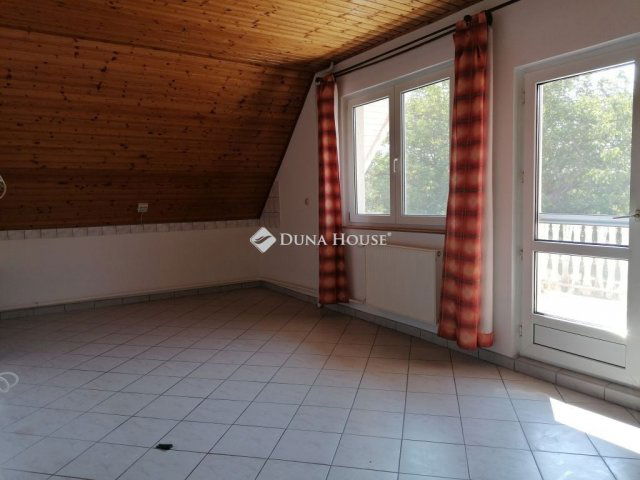 Eladó családi ház, Siklóson 115 M Ft, 3 szobás