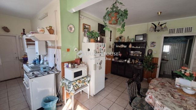 Eladó családi ház, Iszkaszentgyörgyön 45.5 M Ft, 4 szobás