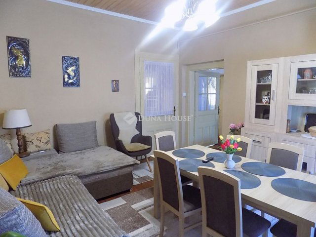 Eladó családi ház, Igalon 33.9 M Ft, 3 szobás