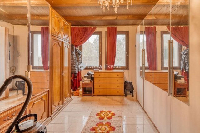 Eladó családi ház, Budapesten, XI. kerületben 146 M Ft, 4 szobás