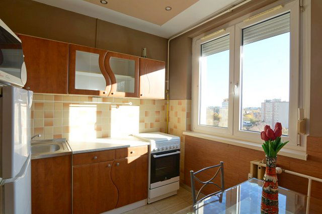 Eladó panellakás, Kecskeméten 46.9 M Ft, 2 szobás