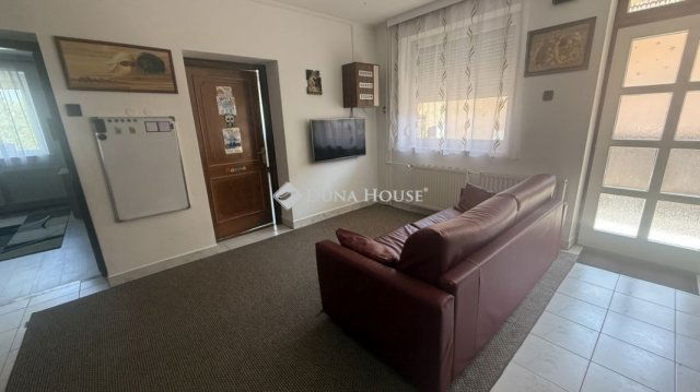 Eladó családi ház, Bükön 89.9 M Ft, 7 szobás