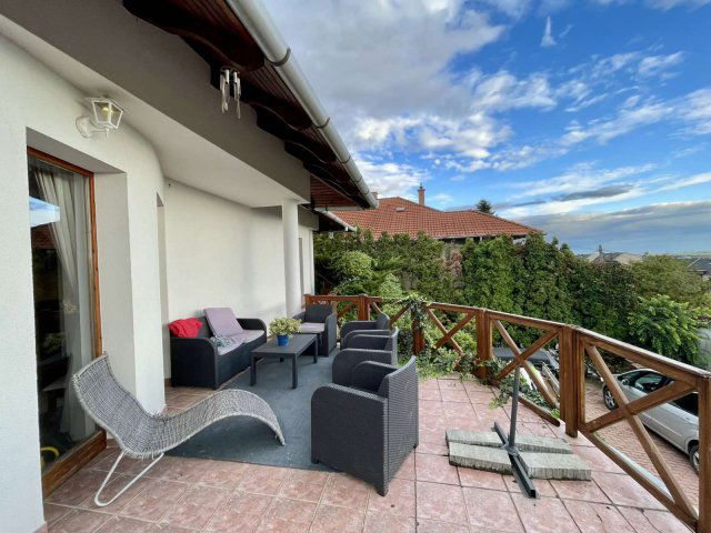 Eladó családi ház, Gödöllőn 190 M Ft, 3+2 szobás