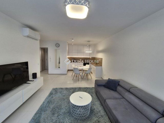 Kiadó téglalakás, albérlet, Kecskeméten 260 E Ft / hó